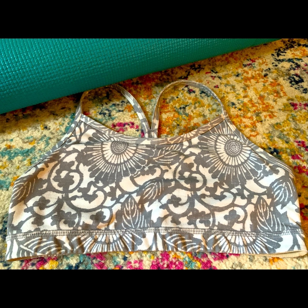 Lululemon workout/cami bra. Size 6. Boho print🌸